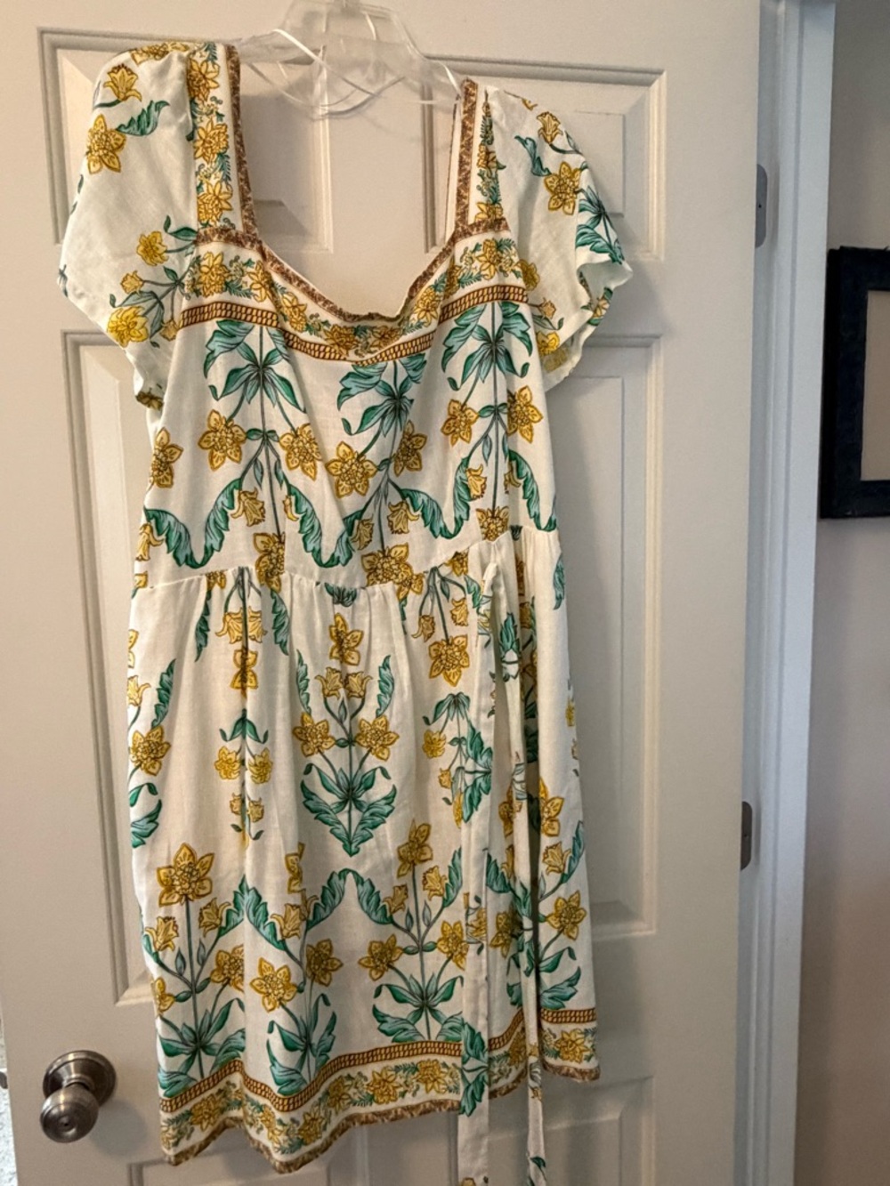 Draper James White Sleeveless Floral Top with Yellow and Teal Accents - Picture 2 of 6